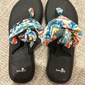 Sanuk Black Sandals with Multicolor Fabric Straps